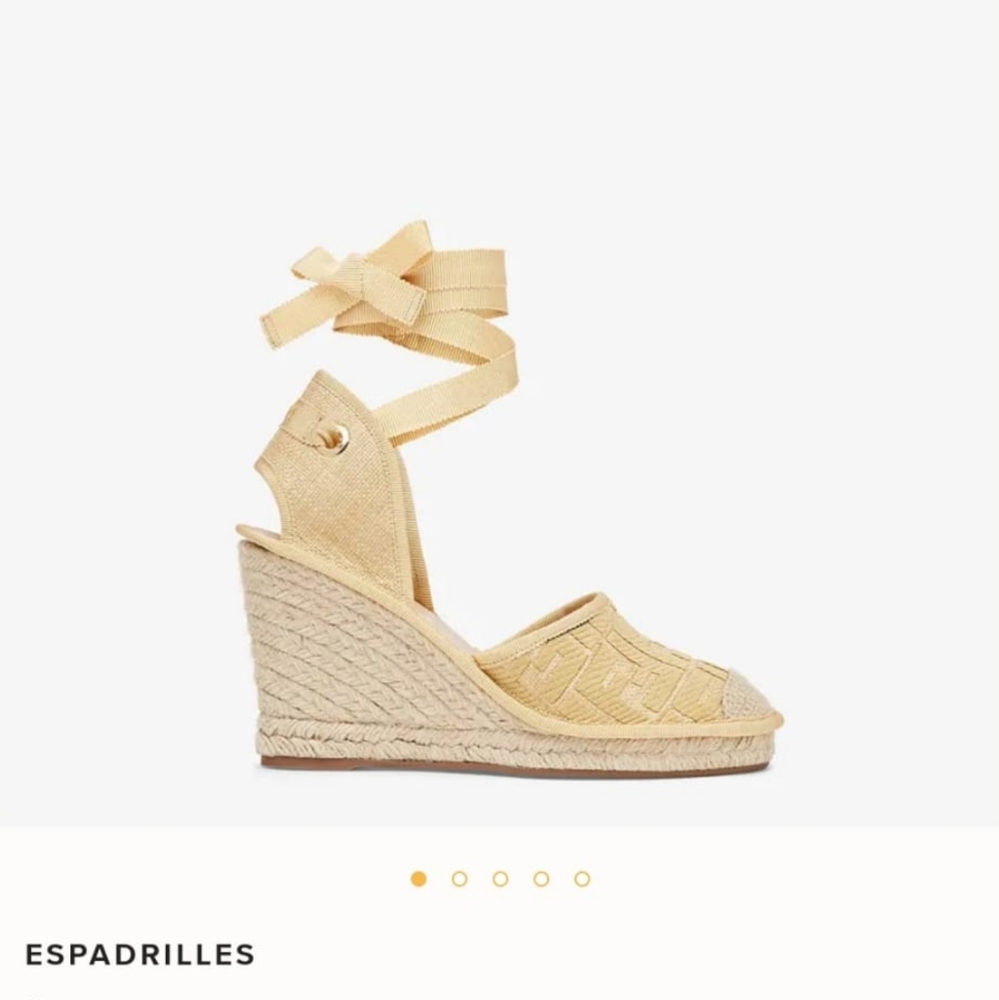 S O L D Wonderful Fendi espadrillas